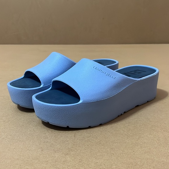 Platform Slippers - Picture 2 of 8